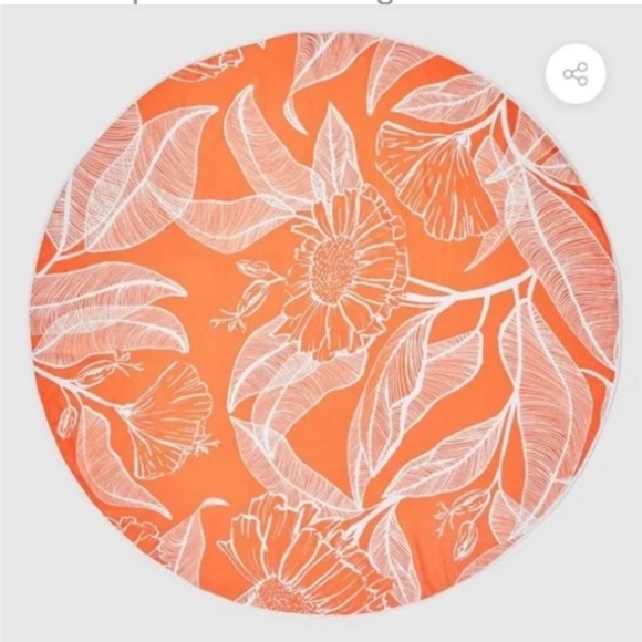 summer & rose Other - Summer and rose round towel